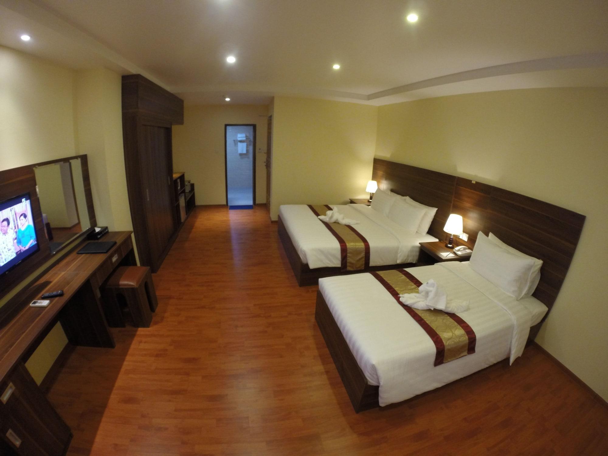 Silver Green Hotel Yangon Ngoại thất bức ảnh