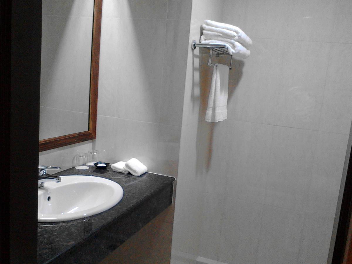 Silver Green Hotel Yangon Ngoại thất bức ảnh
