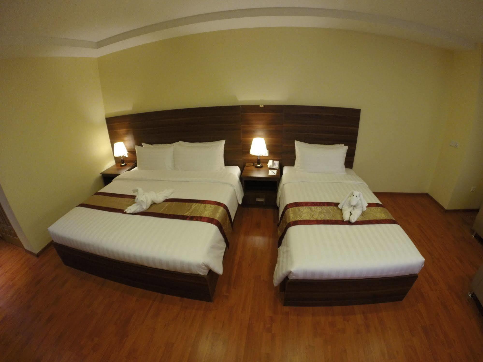 Silver Green Hotel Yangon Ngoại thất bức ảnh